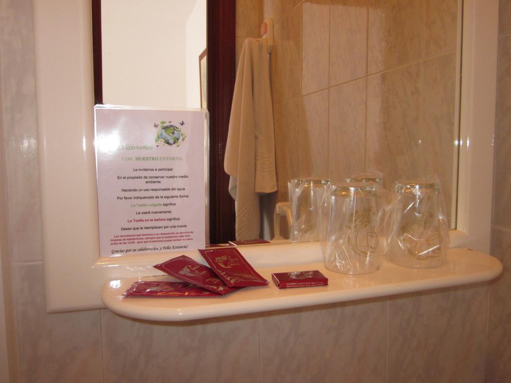 Habitaciones Lopez Azcona Noja Room photo